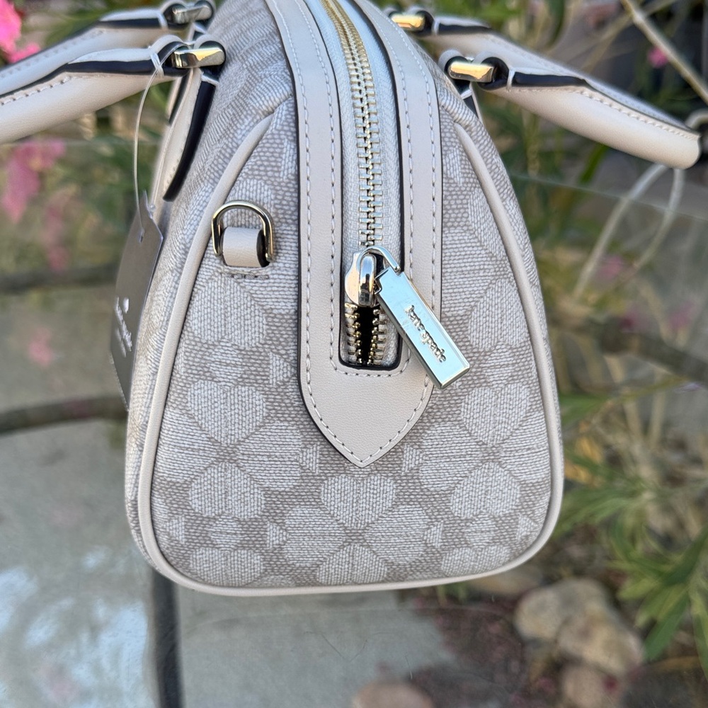 Kate Spade Beige and Cream Satchel Set - Picture 7 of 9